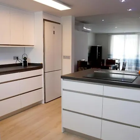 Apartamento De Lujo En Edificio Zafiro, *